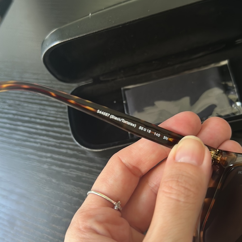 Coach sunglasses NWOT - Picture 6 of 6